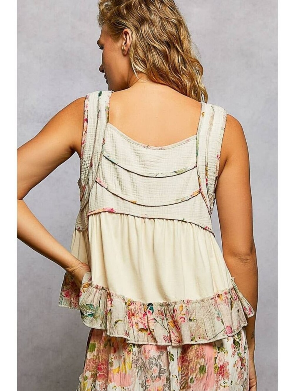 POL "Jersey" Square Neck Sleeveless Floral Tank Top Blouse Natural Cream, Large - Picture 4 of 5